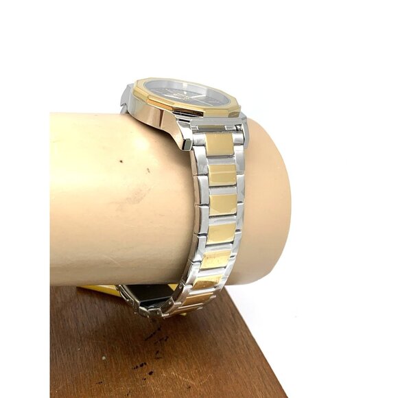 Invicta Women's Watch 48578 Speedway Quartz Black Dial Two Tone Steel 34mm - Picture 13 of 15